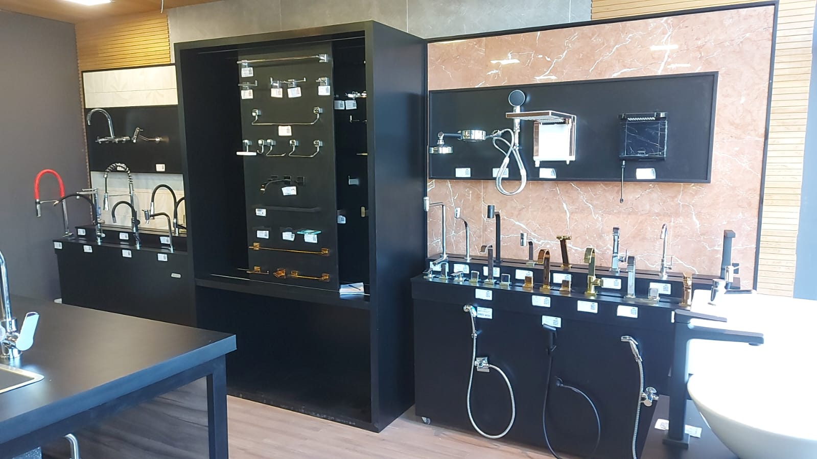 Imagem ilustrativa de Fabricante de expositor de louças em Cocal do Sul